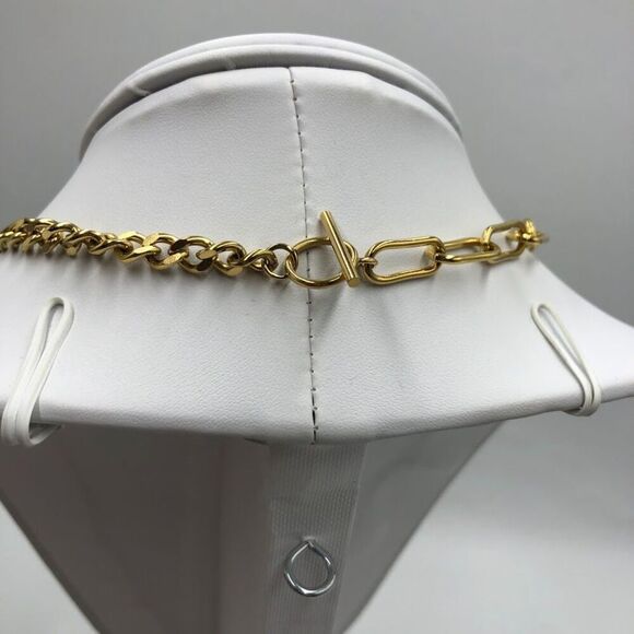 18K Gold Plated Women's Queen Elizabeth Crown Coin Necklace Waterproof Chunky - Picture 7 of 13